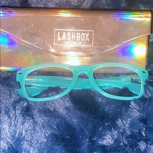 Lashbox magnifying glasses
